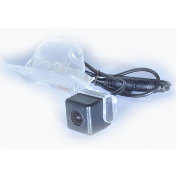 Камера заднего вида IL Trade  9591 Great Wall Hover (05-13)