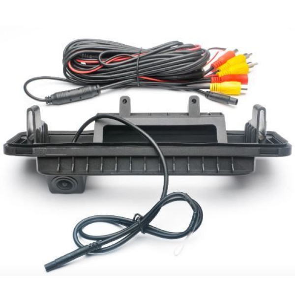 Камера заднего вида Prime-X TR-12W AHD/CVBS Mercedes C (W205) (14-21), CLA (C117) (13-19), CLS (W218/C218) (10-18)
